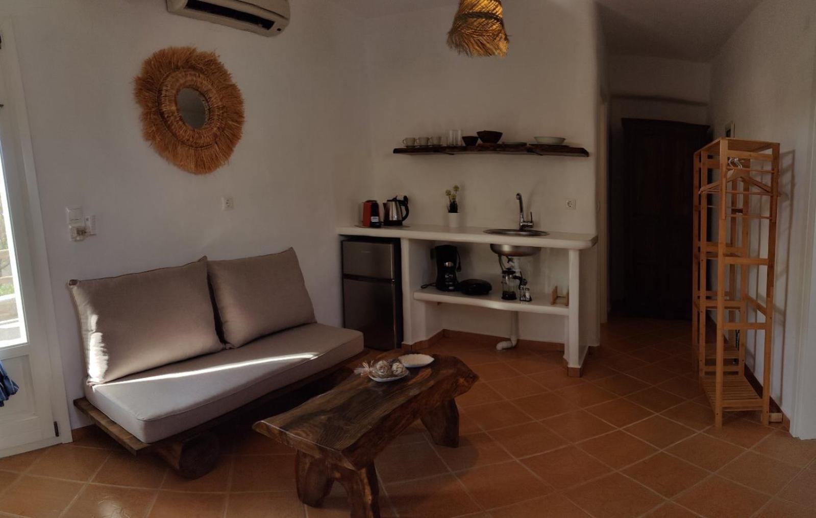 Syros Apartments Suites Chryssonisos 金尼昂 外观 照片